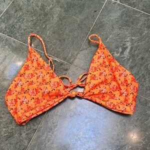Skatie bathing suit top